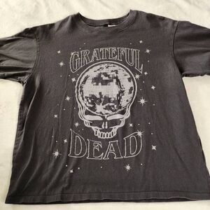 H&M Divided Grateful Dead Workd Skull Graphic Tshirt Size Small